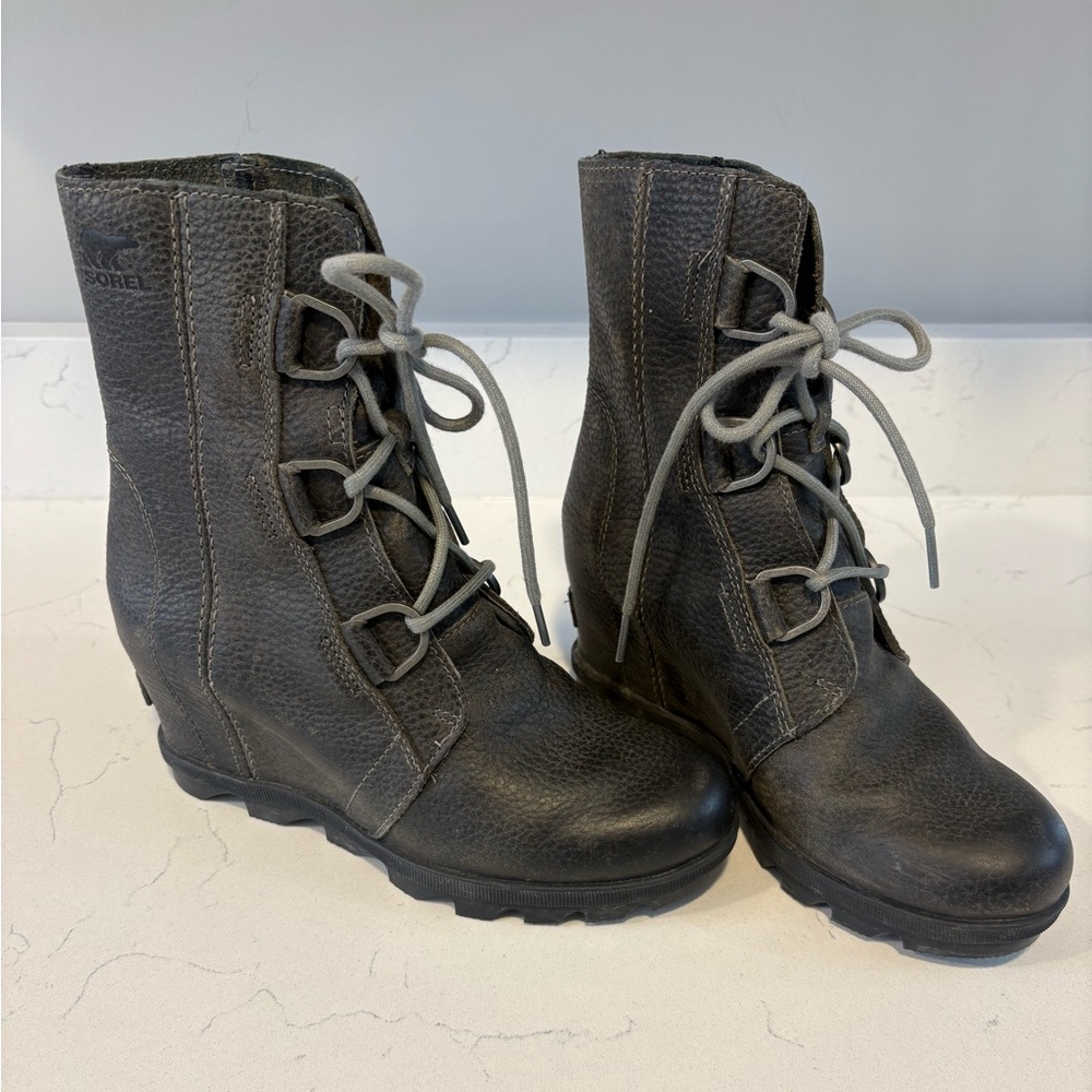 Sorel Women's Black Lace Up Boots